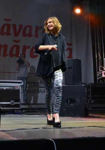 Adela Popescu in Baia Mare